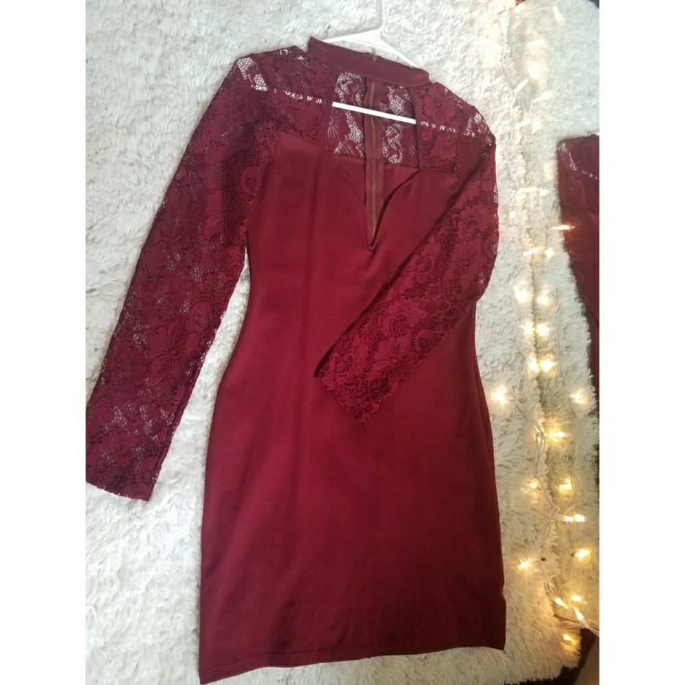 Lace slong sleeve dress
